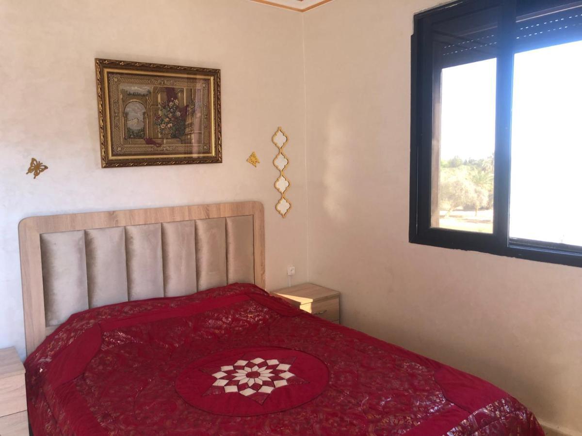 Ferienwohnung Charmant Logement Avec Parking Residenciel Sans Piscine Marrakesch Exterior foto